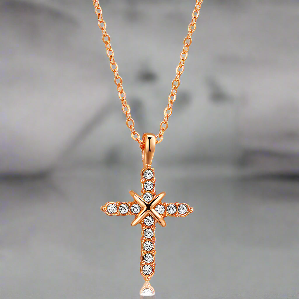 Cross pendant necklace