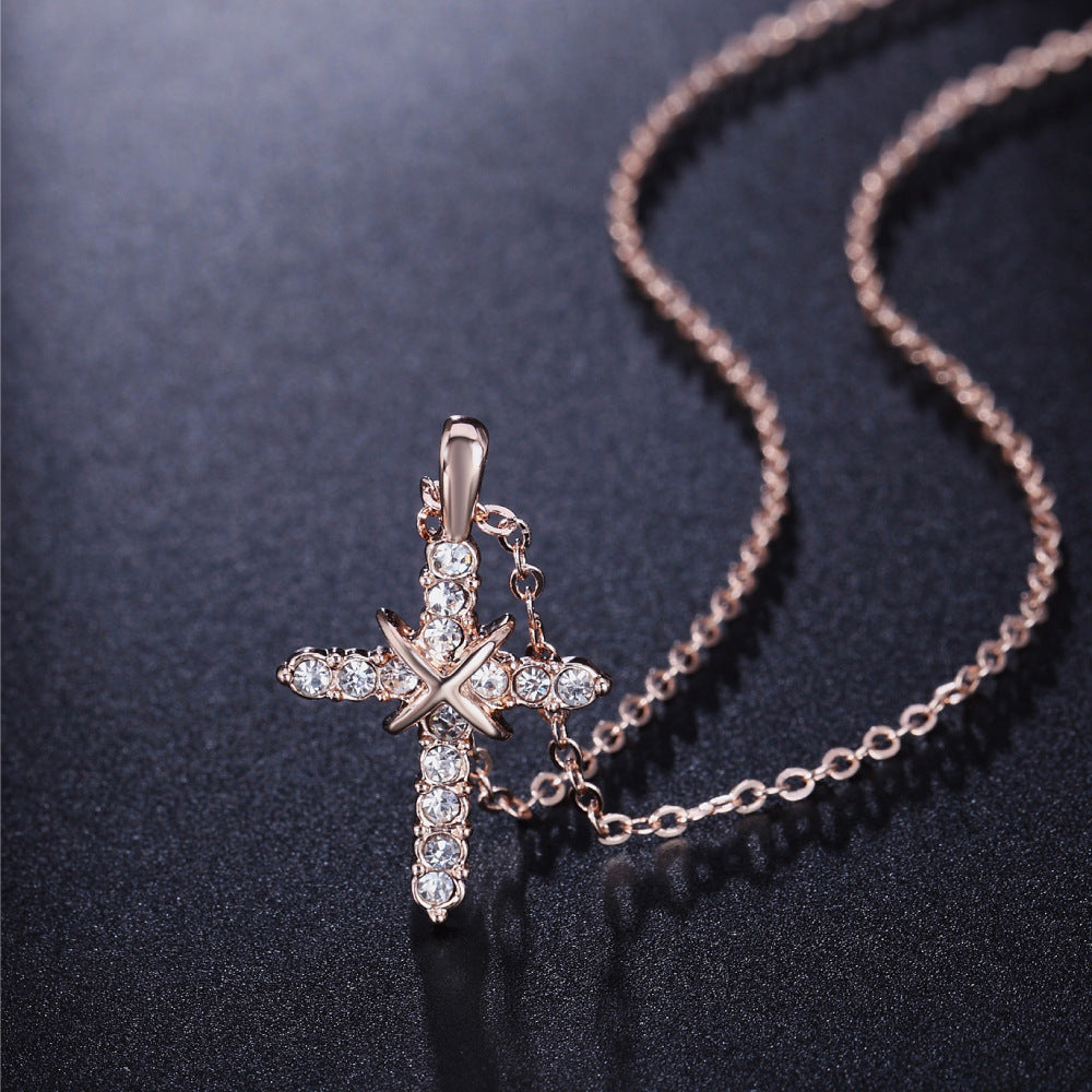 Cross pendant necklace